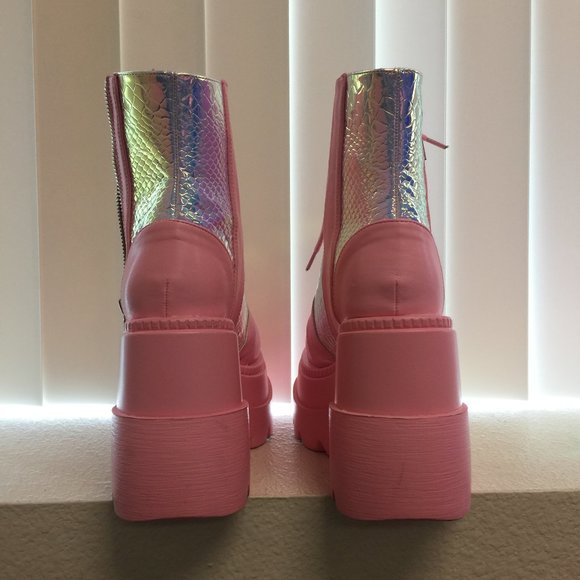 PRE LOVED - Pink Poison Platform Boots PNK/7 - SH242 - Picture 3 of 8